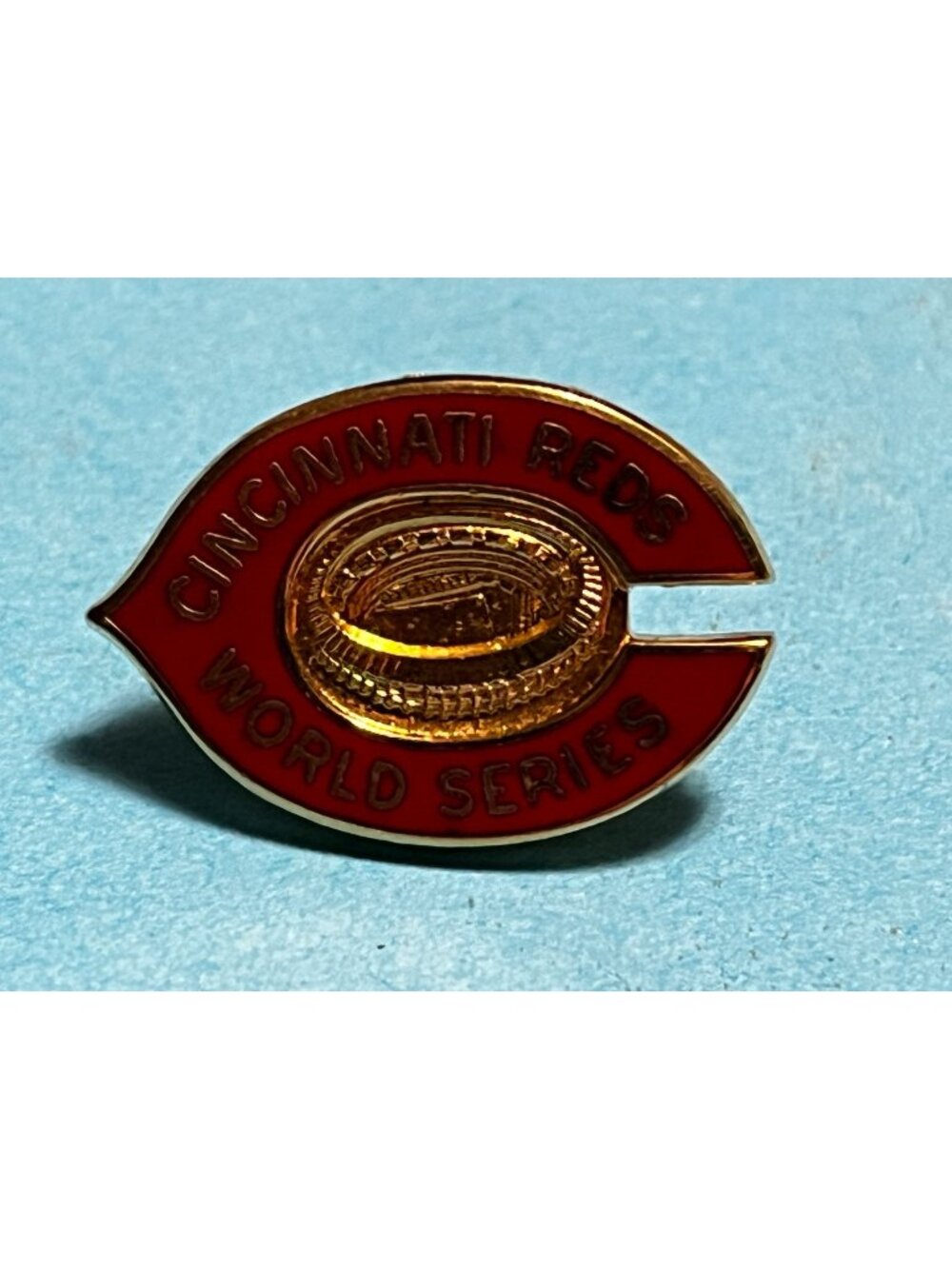 Cincinnati Reds 1975 World Series Baseball Press Pin Big Red Machine